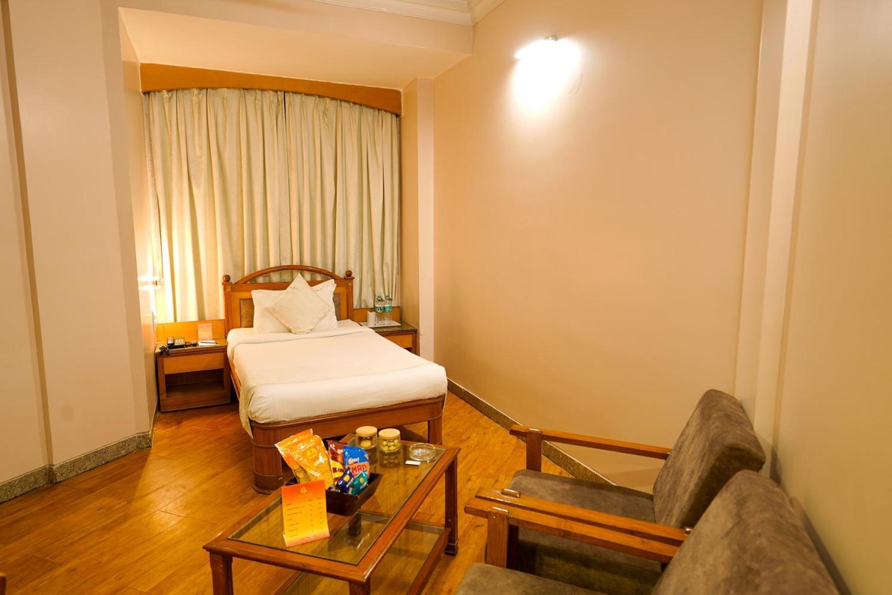 Hotel Mayura Rāipur Eksteriør billede